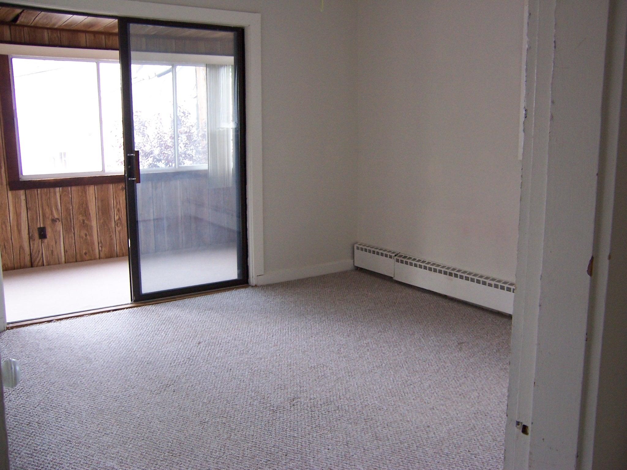 141 Calef Road, Unit 2 Manchester, NH 03103 - Photo 16 of 17