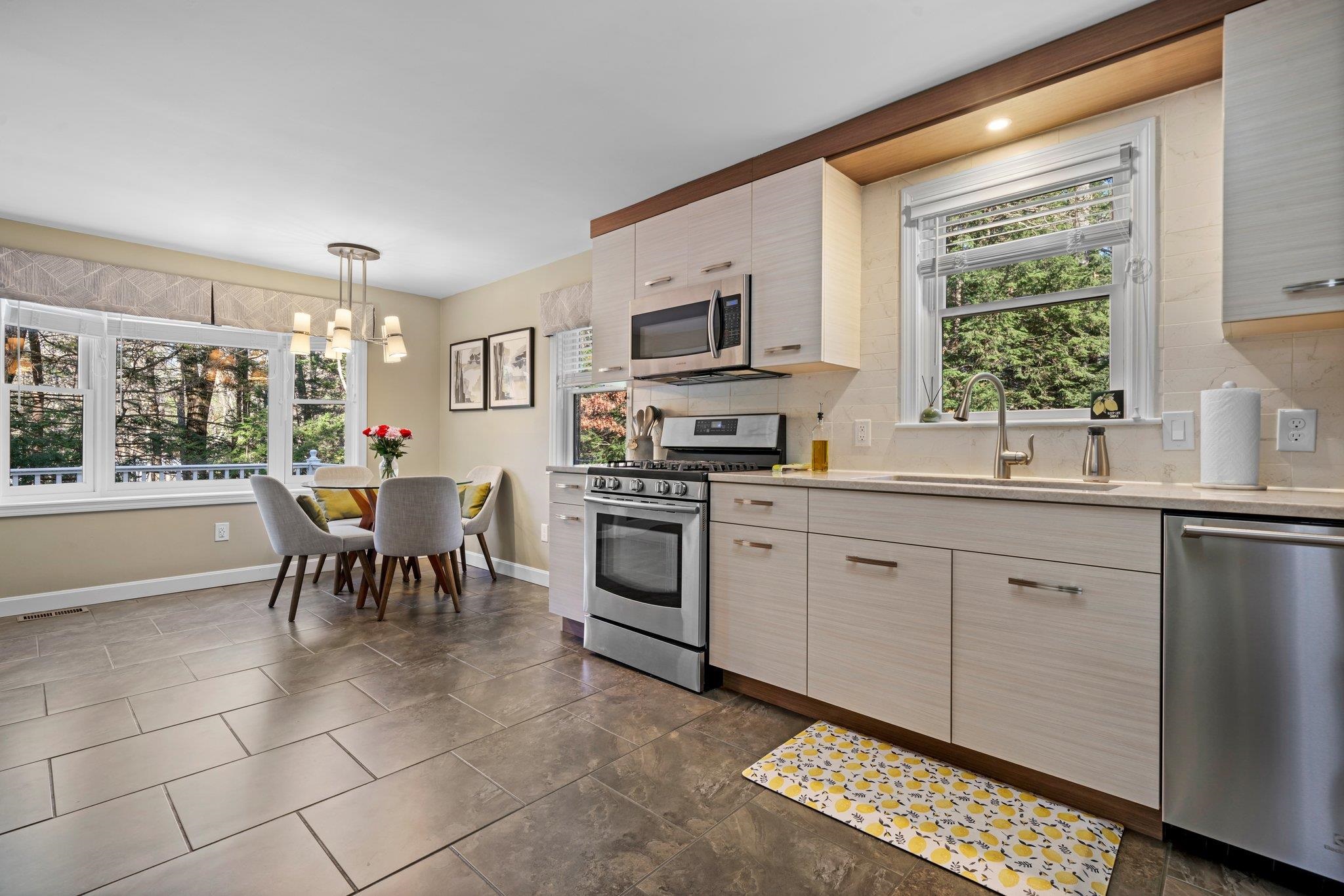 3 Spring Road Amherst, NH 03031 - Photo 35 of 53