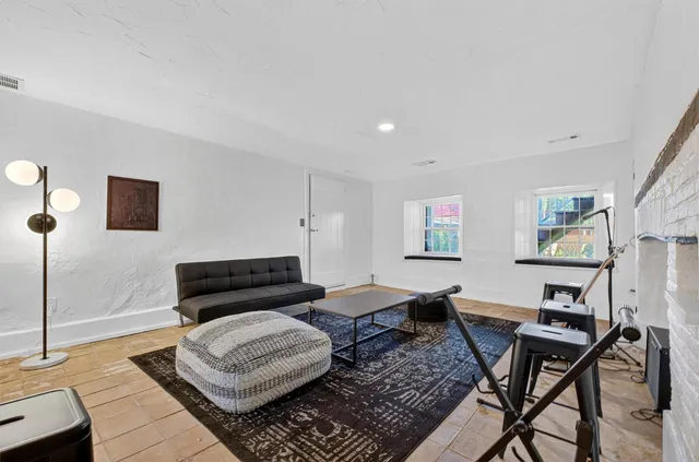 $699,900 | 181 Union Street, Poughkeepsie, NY 12601