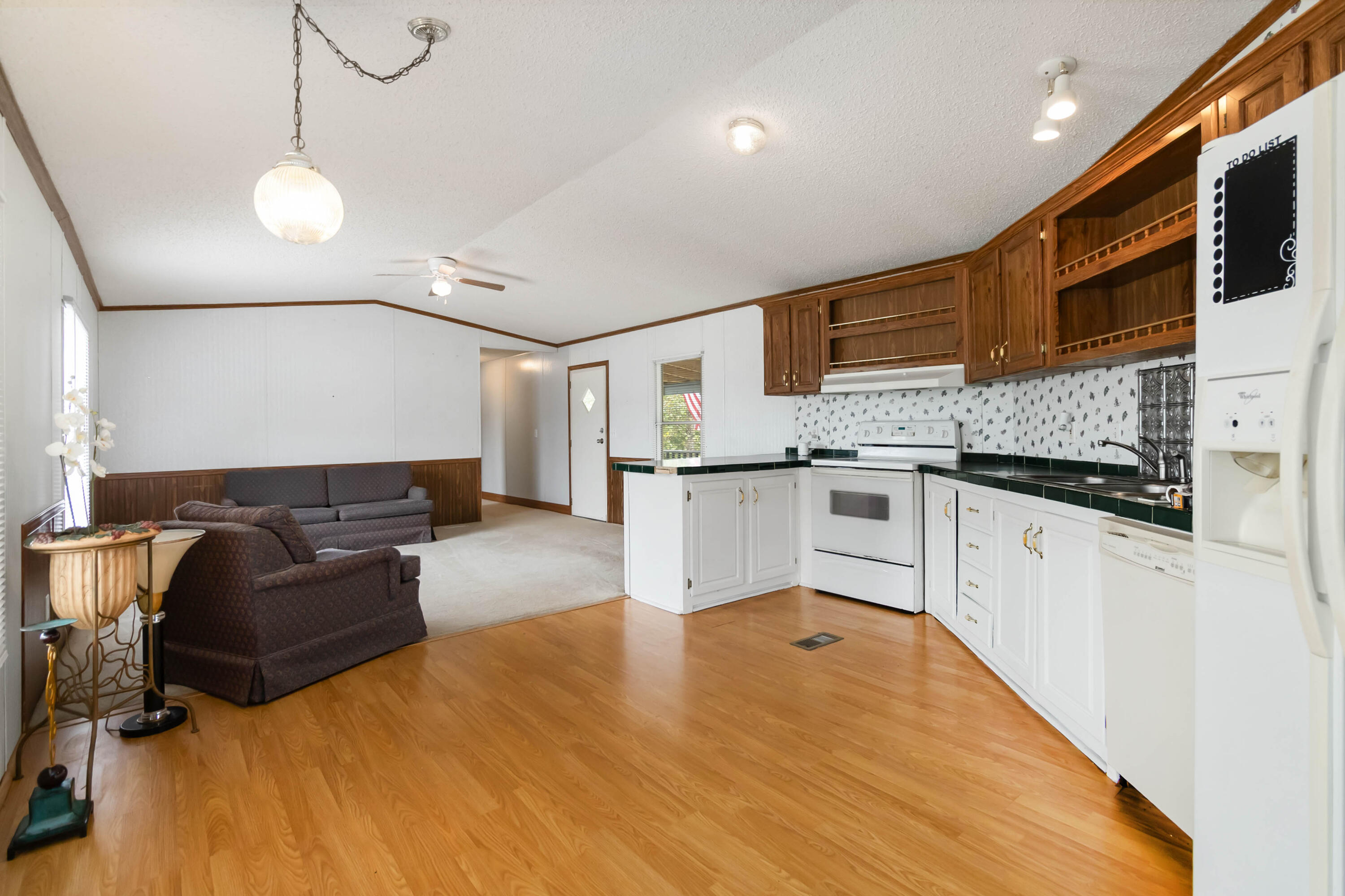 270 Doe Run Nancy, KY 42544 - Photo 20 of 30 016-15