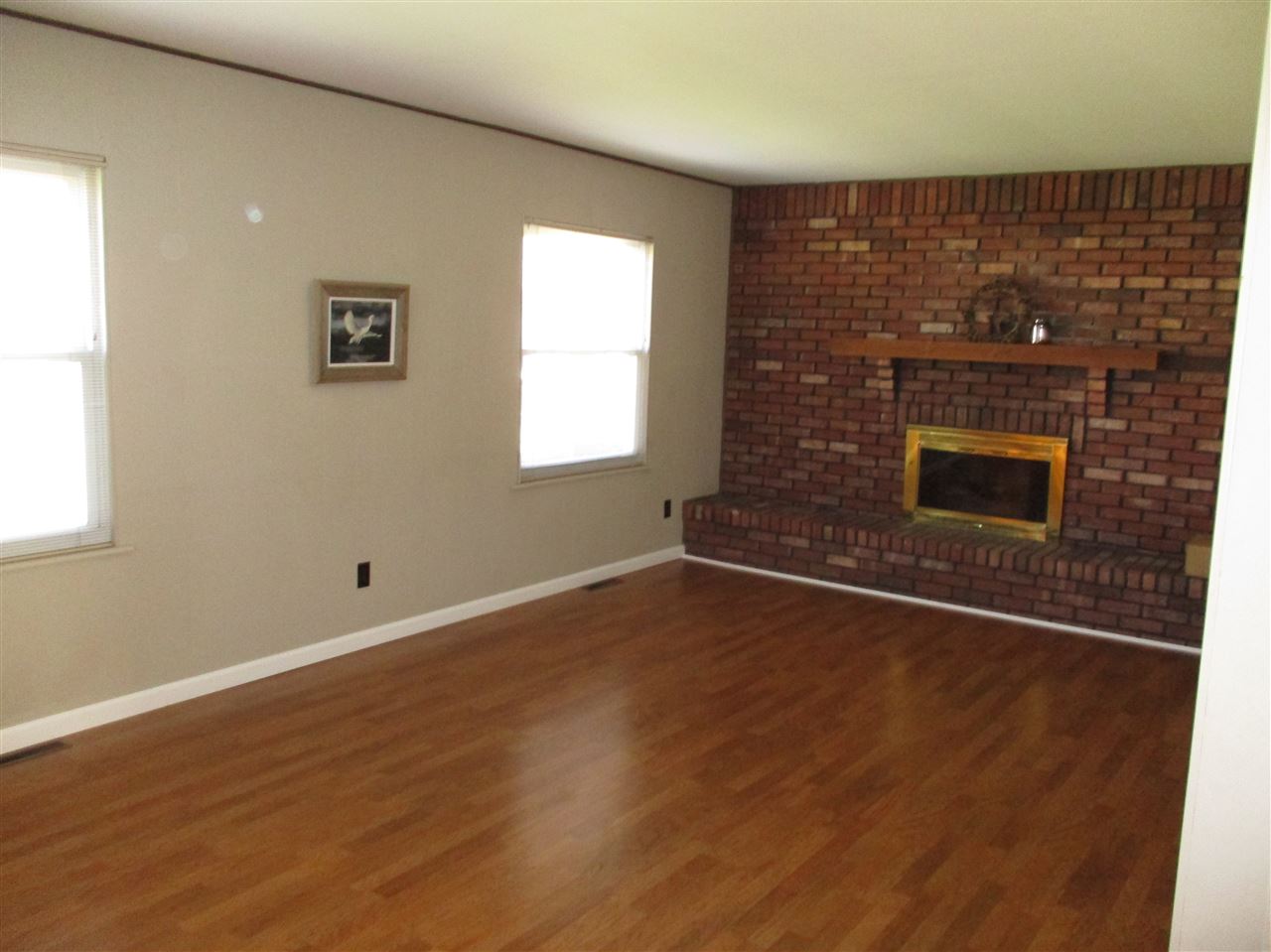 202 Armory Road Delphi, IN 46923 - Photo 3 of 16 Gallery Image 3