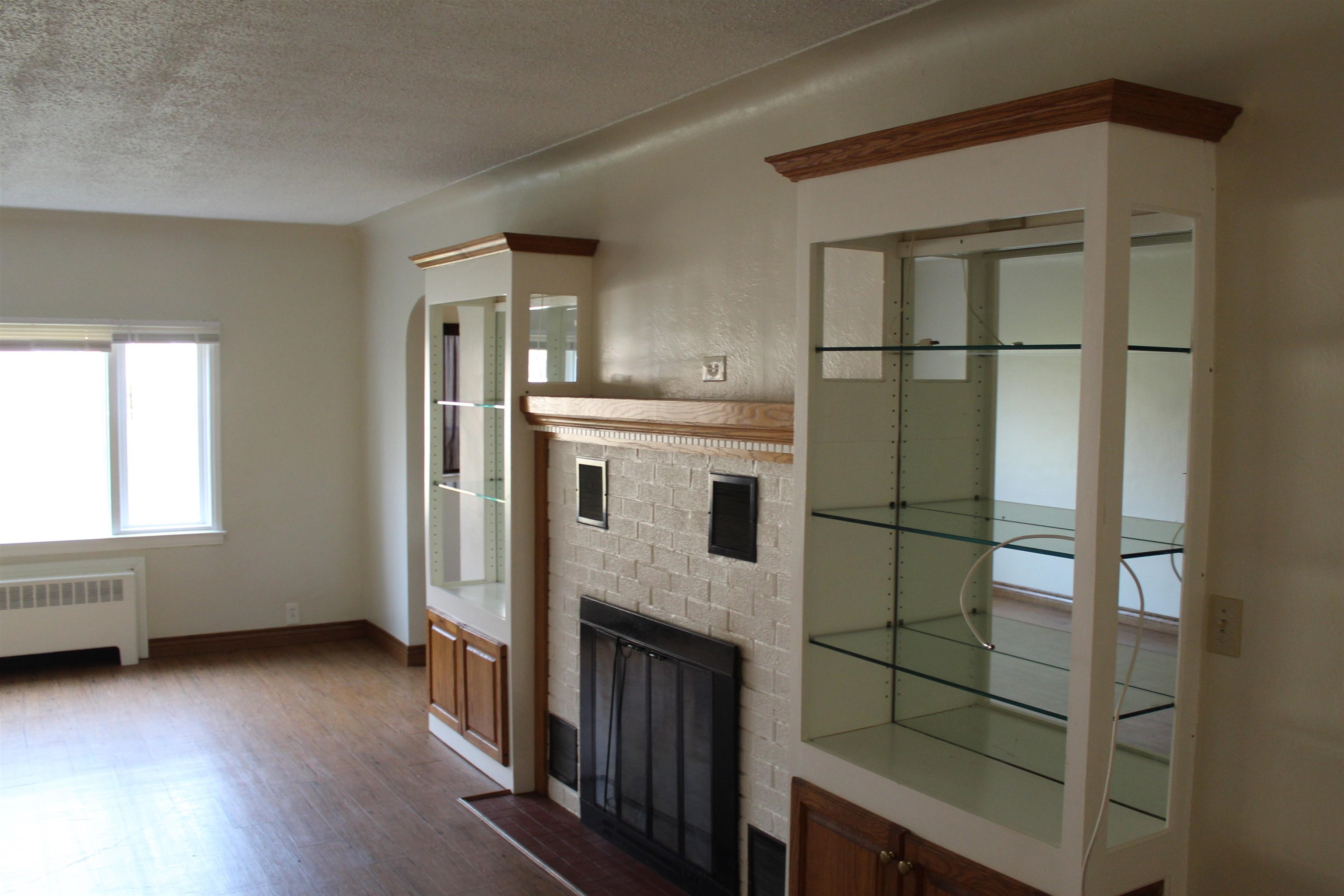 10390 West Mount Morris Road Flushing, MI 48433 - Photo 3 of 23 50130950-1b646abd-4d5d-404f-876c-64a74fc4d30b.JPG