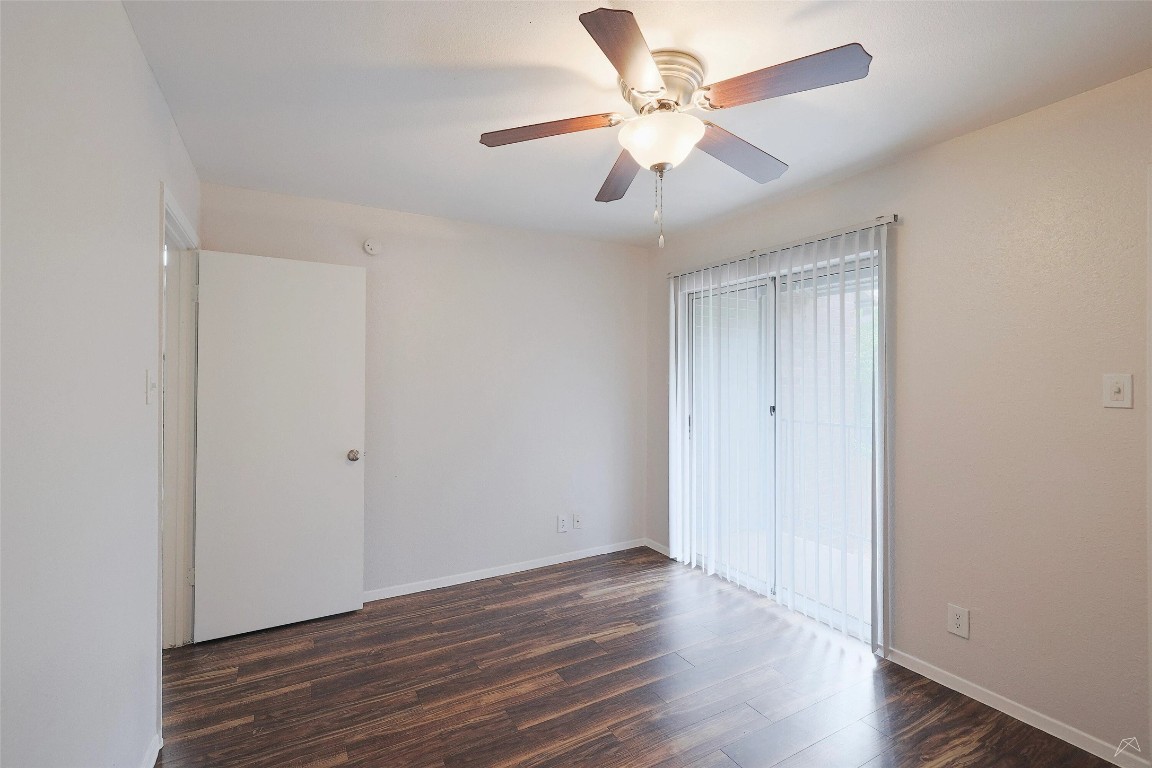 6808 South I-35 Frontage Road, Unit 171 Austin, TX 78745 - Photo 15 of 21 Sign before Jan 31st to receive 1 month FREE on all vacant units!