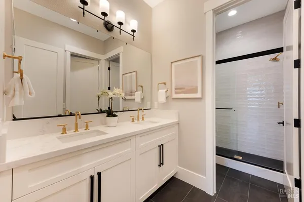 $3,499,999 | 22 Oak Knoll Court, Petaluma, CA 94952