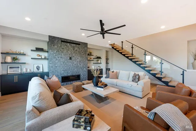 $3,975,000 | 22 Oak Knoll Court, Petaluma, CA 94952