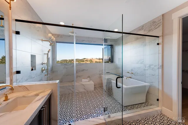 $3,975,000 | 22 Oak Knoll Court, Petaluma, CA 94952