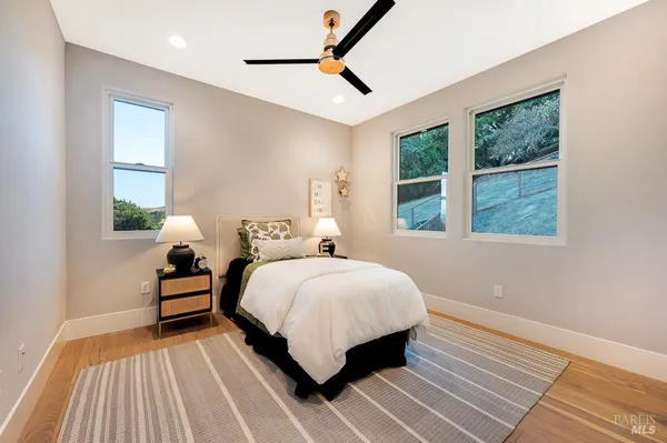 $3,499,999 | 22 Oak Knoll Court, Petaluma, CA 94952