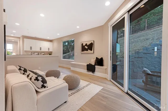 $3,975,000 | 22 Oak Knoll Court, Petaluma, CA 94952
