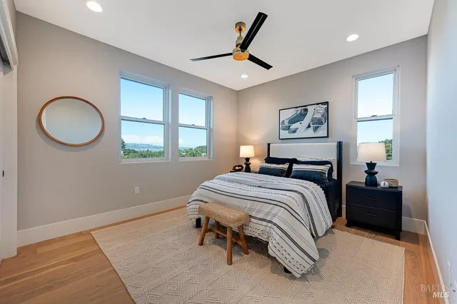 $3,975,000 | 22 Oak Knoll Court, Petaluma, CA 94952