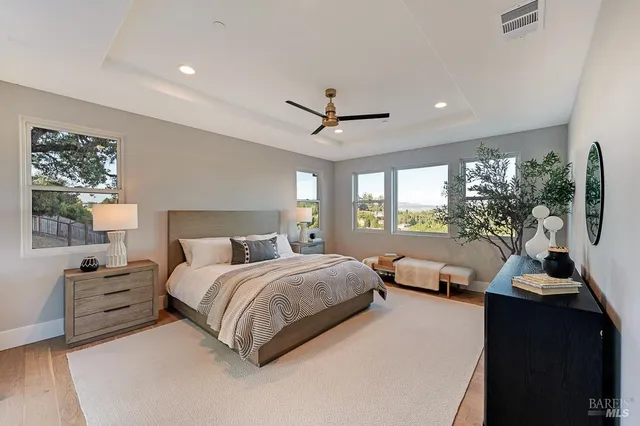 $3,975,000 | 22 Oak Knoll Court, Petaluma, CA 94952