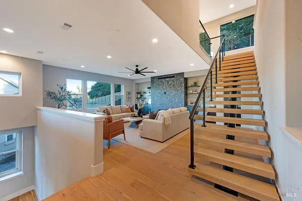 $3,499,999 | 22 Oak Knoll Court, Petaluma, CA 94952