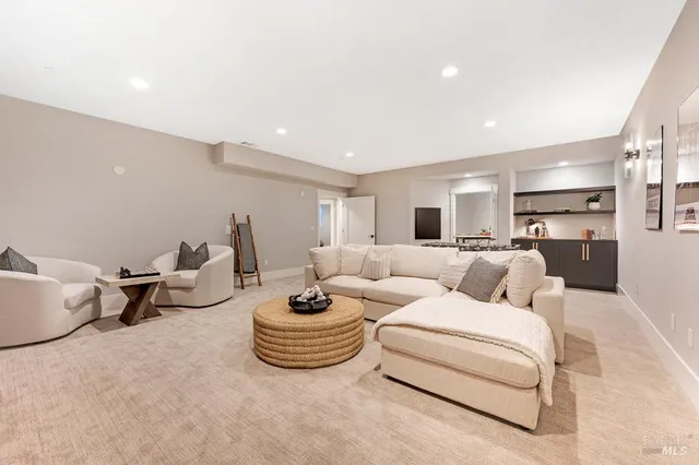 $3,975,000 | 22 Oak Knoll Court, Petaluma, CA 94952