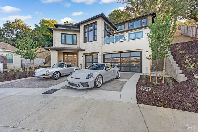 $3,975,000 | 22 Oak Knoll Court, Petaluma, CA 94952