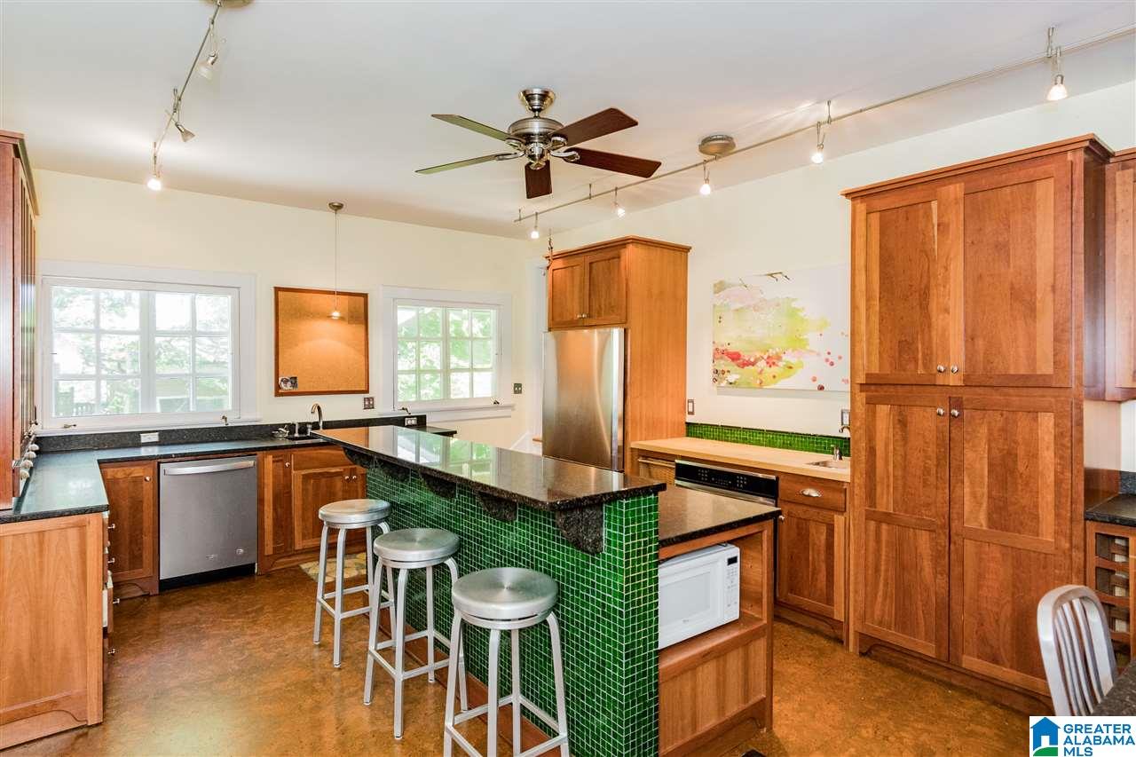 4337 Cliff Road Birmingham, AL 35222 - Photo 12 of 39