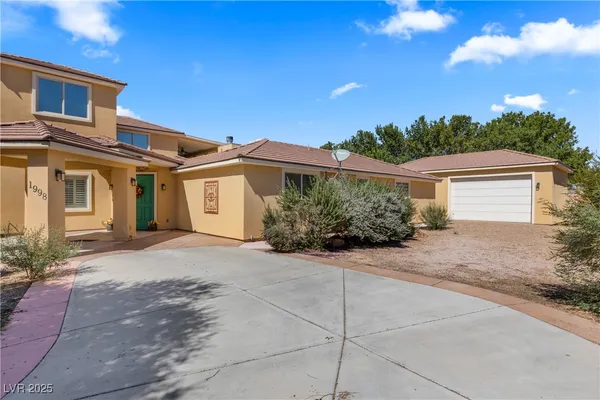 $780,000 | 1998 Whitneys Dream Avenue, Logandale, NV 89021