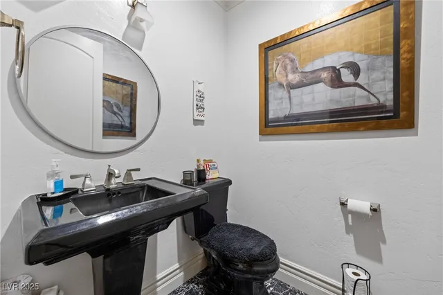 $780,000 | 1998 Whitneys Dream Avenue, Logandale, NV 89021