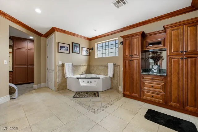 $780,000 | 1998 Whitneys Dream Avenue, Logandale, NV 89021