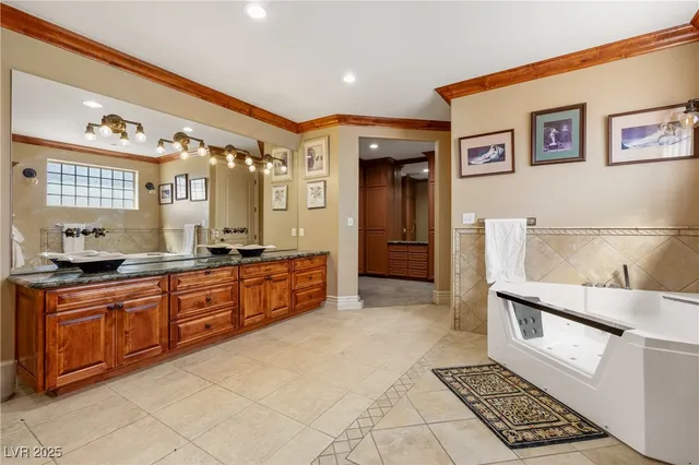 $780,000 | 1998 Whitneys Dream Avenue, Logandale, NV 89021