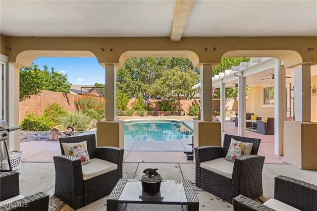 $780,000 | 1998 Whitneys Dream Avenue, Logandale, NV 89021