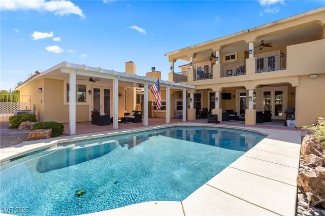 $780,000 | 1998 Whitneys Dream Avenue, Logandale, NV 89021