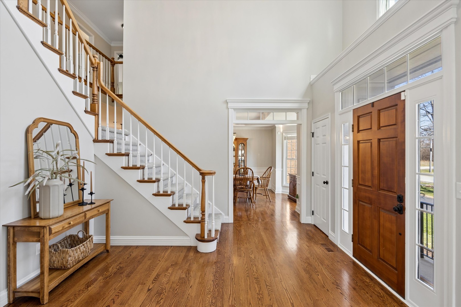 5606 Winding Road Crystal Lake, IL 60014 - Photo 8 of 38