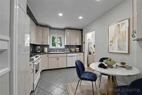 $1,539,000 | 389 Mayfair Drive South | Mill Basin