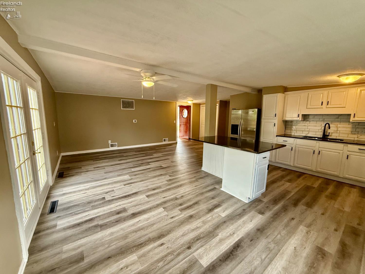 301 Gumwood Road Huron, OH 44839 - Photo 14 of 33 Gallery Image 14