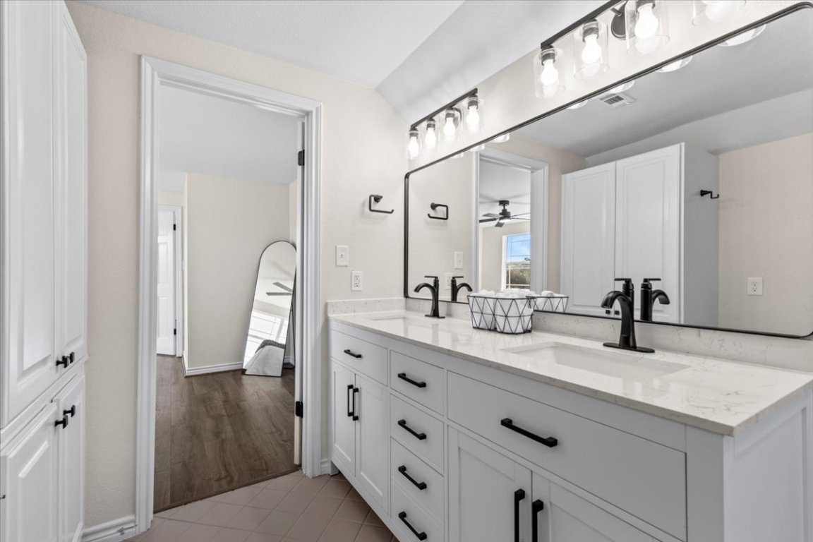 1180 Live Oak Loop Buda, TX 78610 - Photo 20 of 39