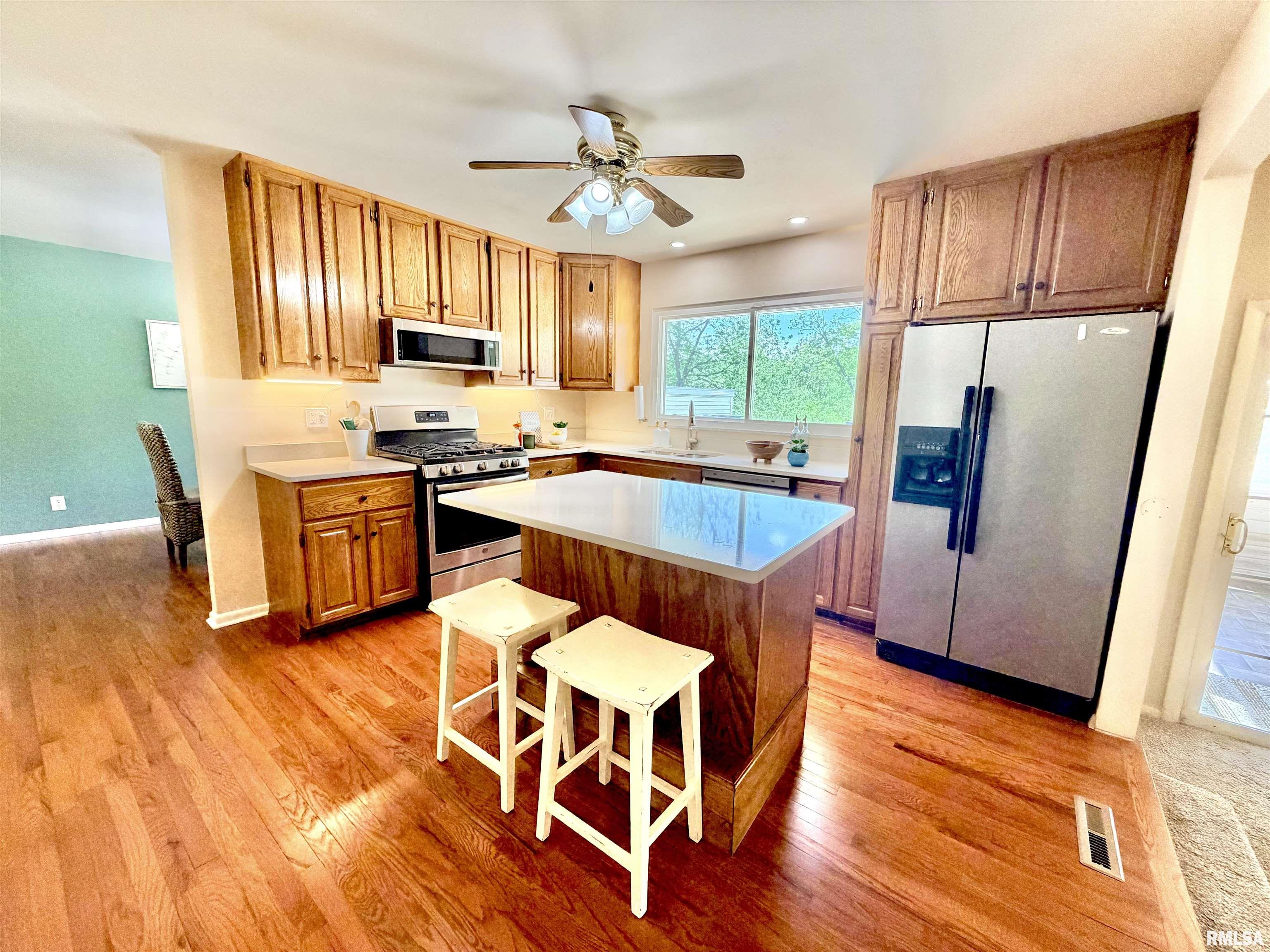 6316 North Hamilton Road Peoria, IL 61614 - Photo 14 of 67 Gallery Image 14