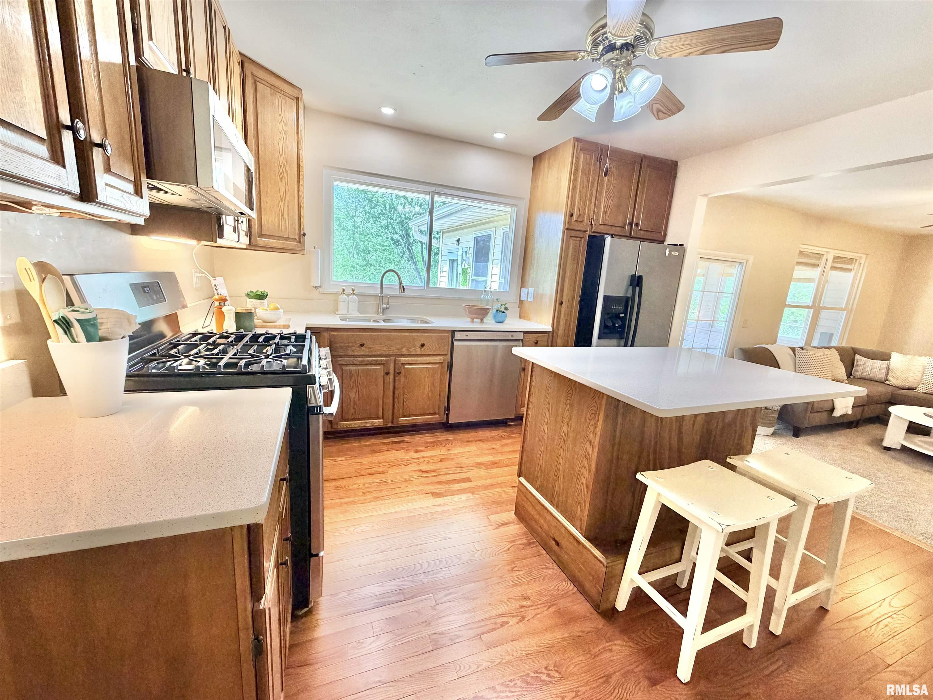 6316 North Hamilton Road Peoria, IL 61614 - Photo 15 of 67 Gallery Image 15