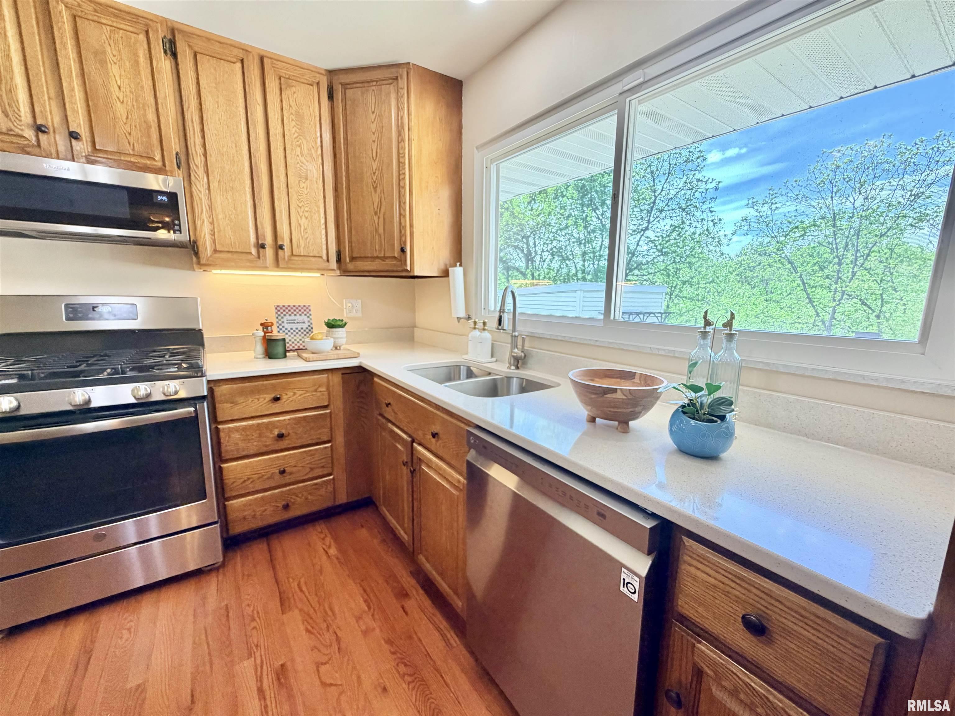 6316 North Hamilton Road Peoria, IL 61614 - Photo 17 of 67 Gallery Image 17