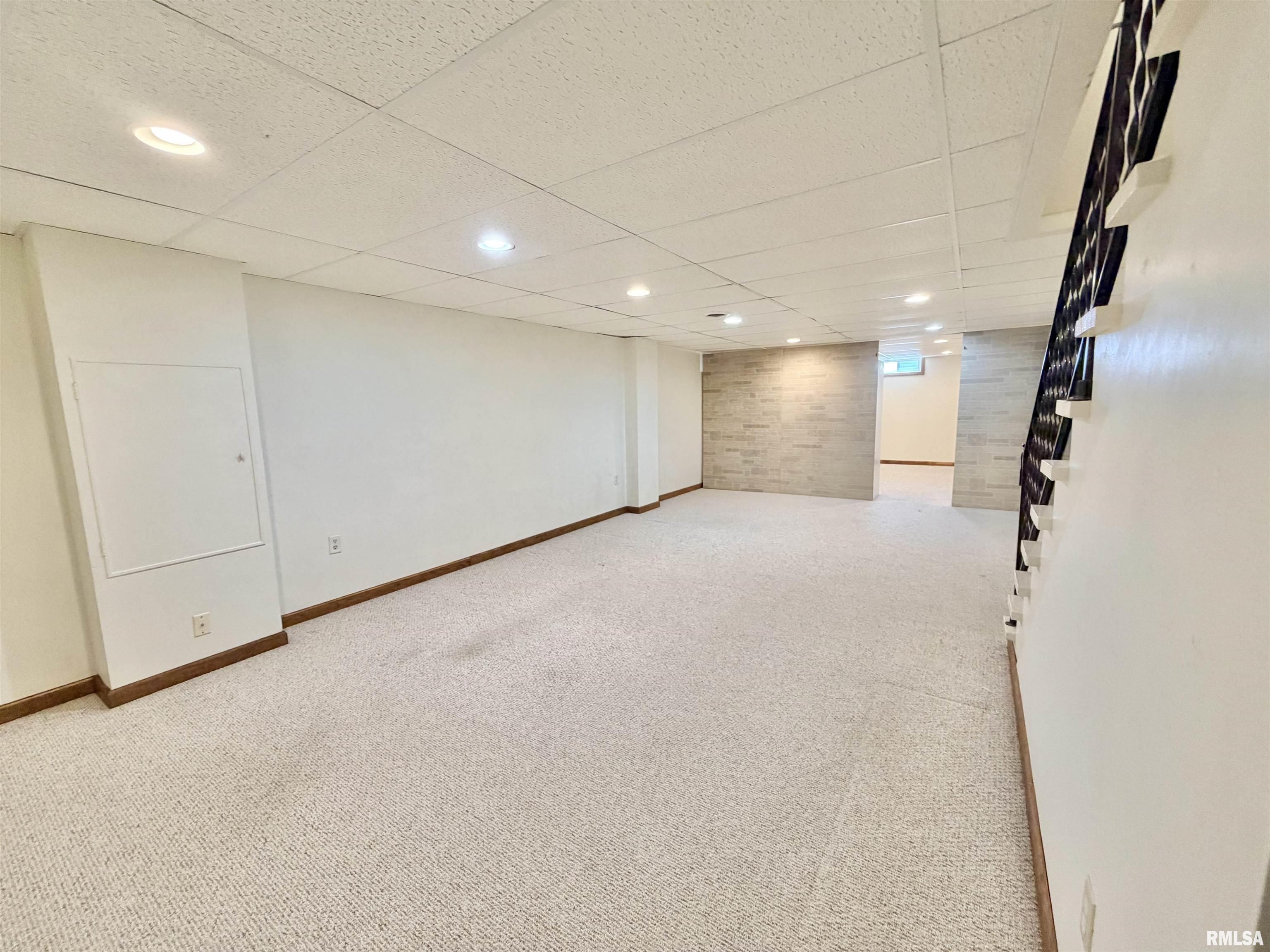 6316 North Hamilton Road Peoria, IL 61614 - Photo 46 of 67 Gallery Image 46