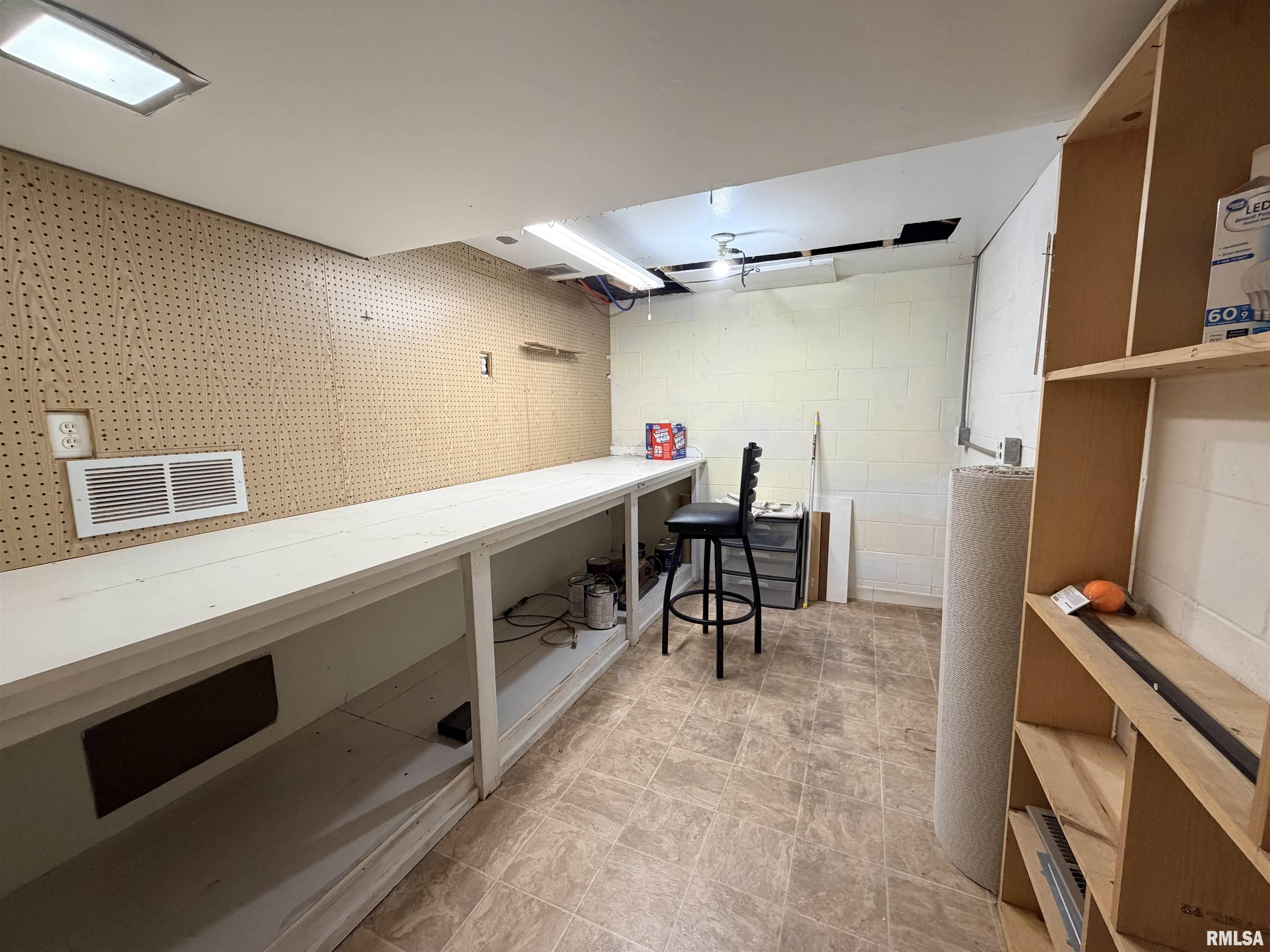 6316 North Hamilton Road Peoria, IL 61614 - Photo 47 of 67 Gallery Image 47