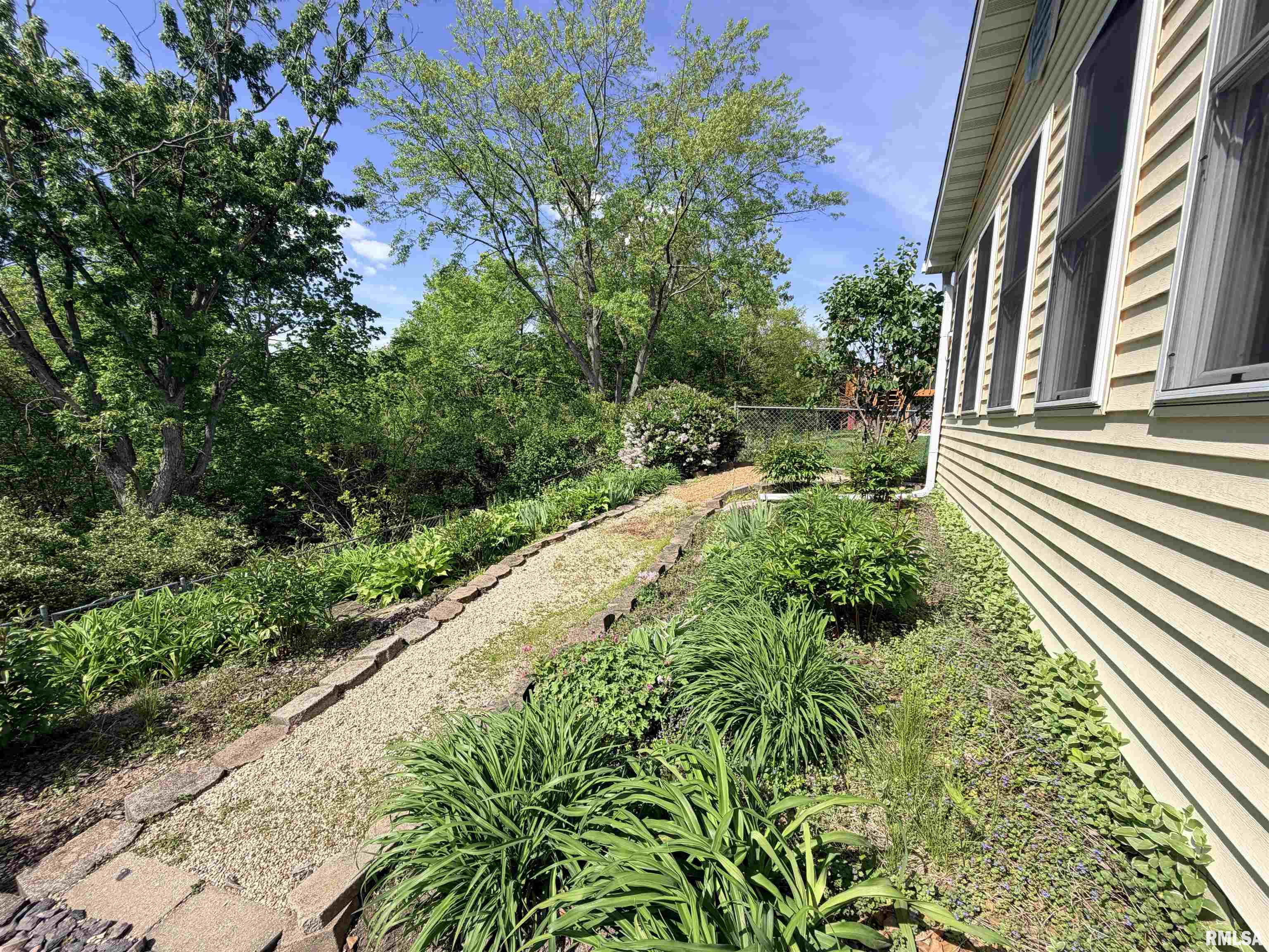 6316 North Hamilton Road Peoria, IL 61614 - Photo 60 of 67 Gallery Image 60