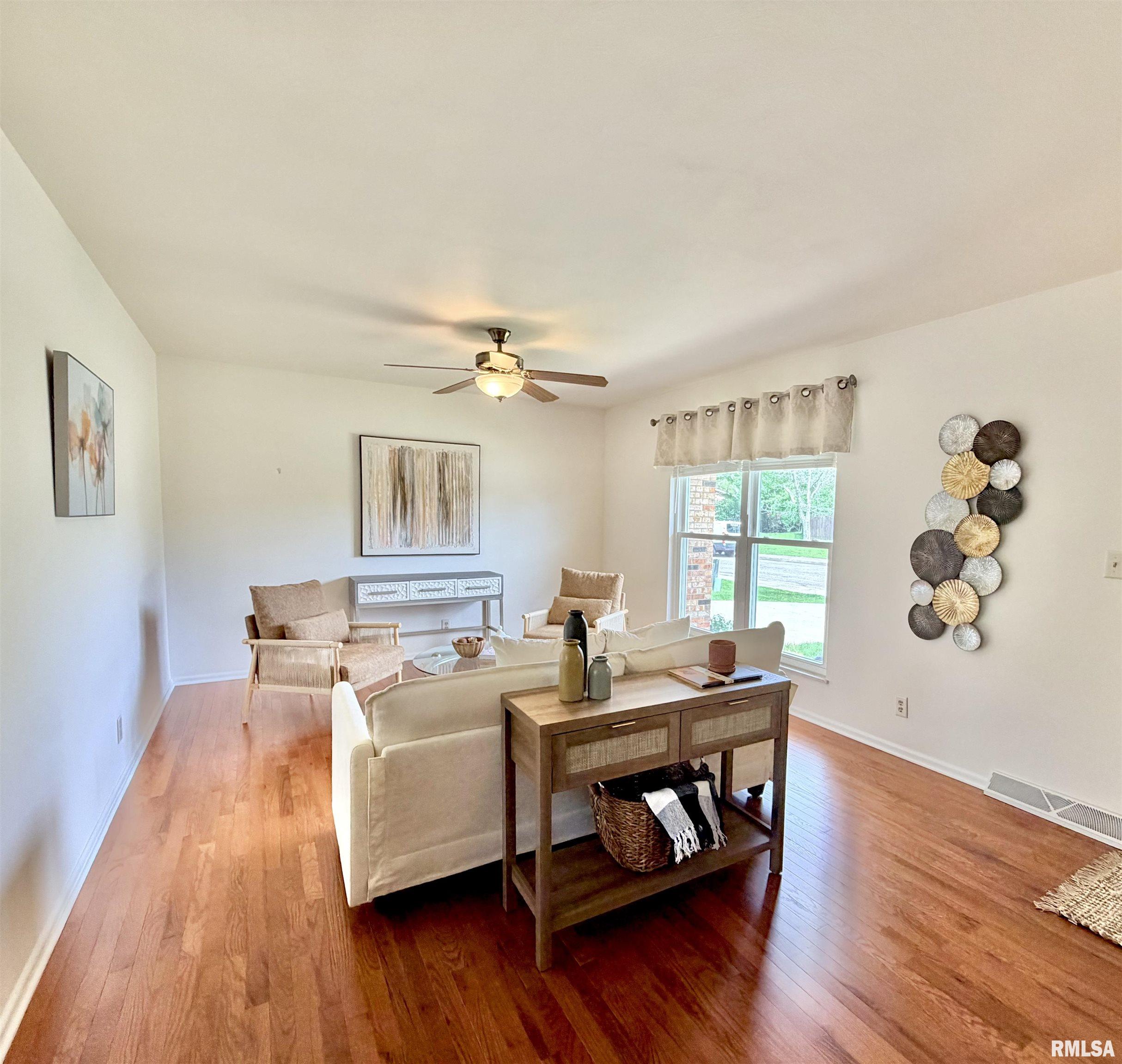 6316 North Hamilton Road Peoria, IL 61614 - Photo 8 of 67 Gallery Image 8