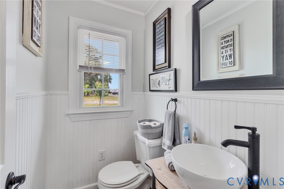 1028 Timberneck Road Deltaville, VA 23043 - Photo 23 of 62