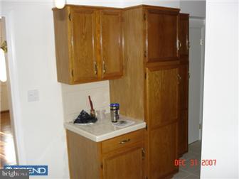 2882 Cushing Road Camden, NJ 08104 - Photo 6 of 11 Kitchen