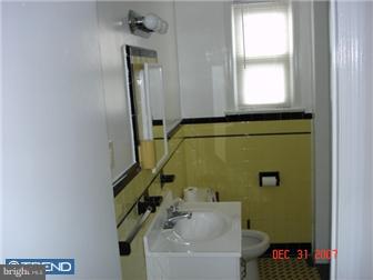 2882 Cushing Road Camden, NJ 08104 - Photo 9 of 11 Bedroom - Main