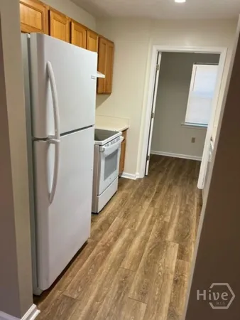 $1,500 | 9832 Whitfield, Savannah, GA 31406