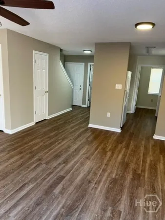 $1,500 | 9832 Whitfield, Savannah, GA 31406