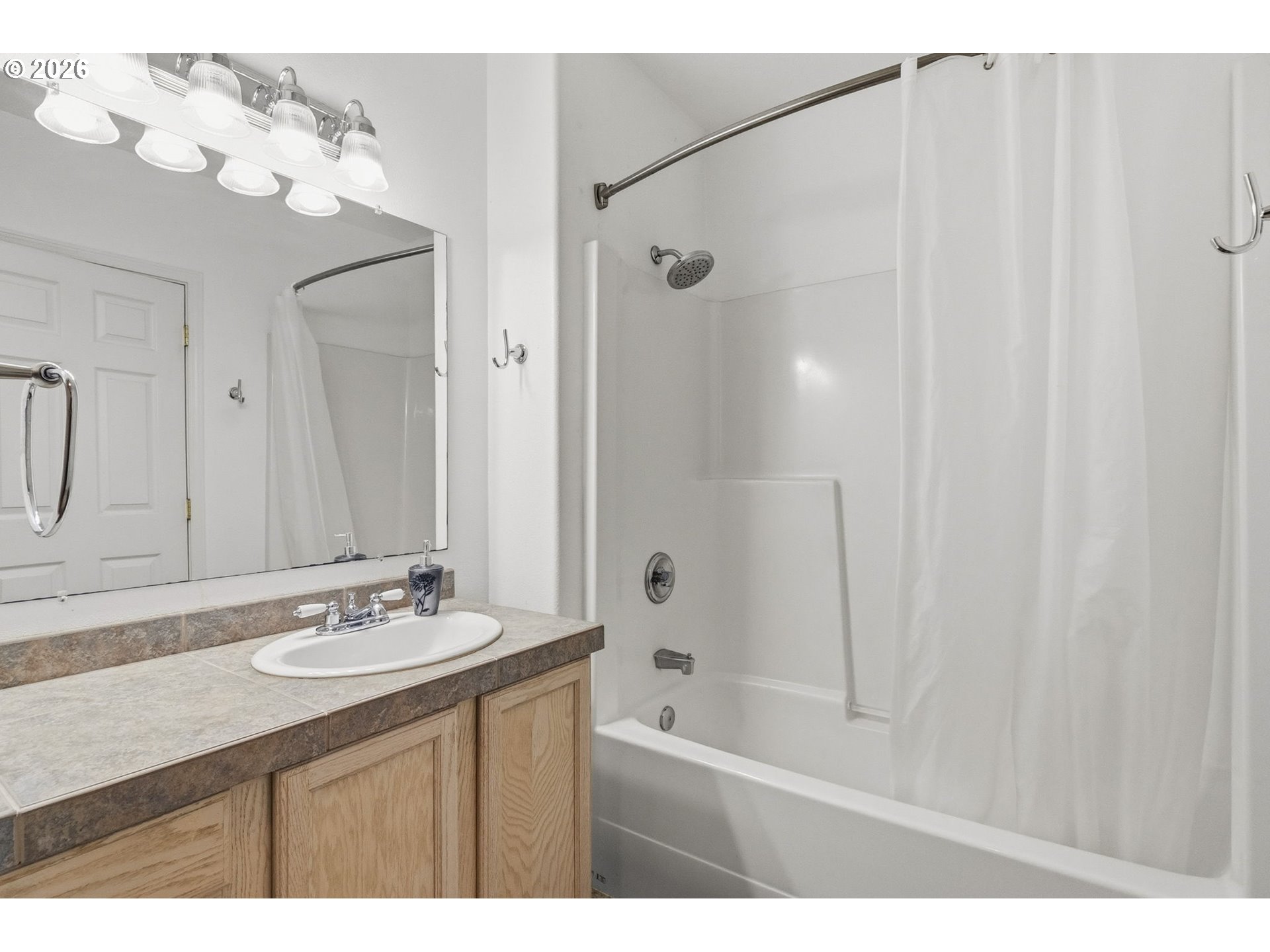 2728 Hallmark Lane Eugene, OR 97405 - Photo 41 of 48