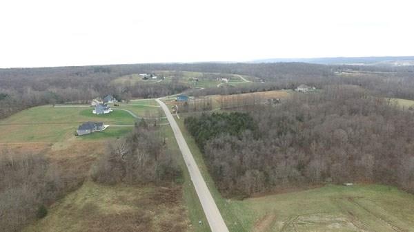 7103 South National Point Road Bloomington, IN 47403 - Photo 3 of 10