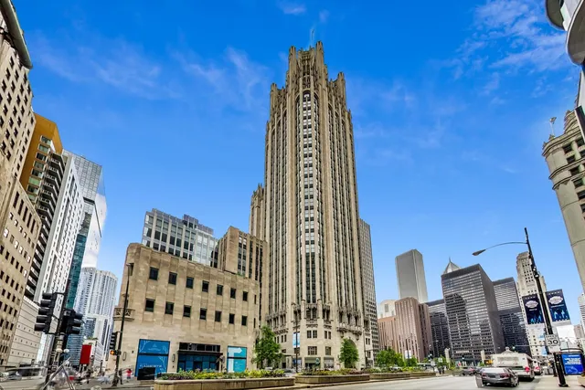 $30,000 | 435 North Michigan Avenue, Unit 405, Chicago, IL 60611