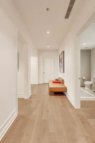 $30,000 | 435 North Michigan Avenue, Unit 405, Chicago, IL 60611