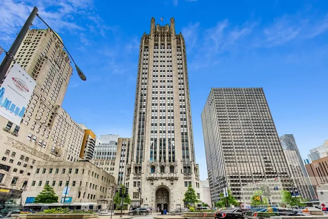 $30,000 | 435 North Michigan Avenue, Unit 405, Chicago, IL 60611