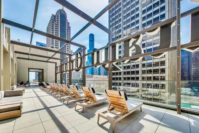 $30,000 | 435 North Michigan Avenue, Unit 405, Chicago, IL 60611