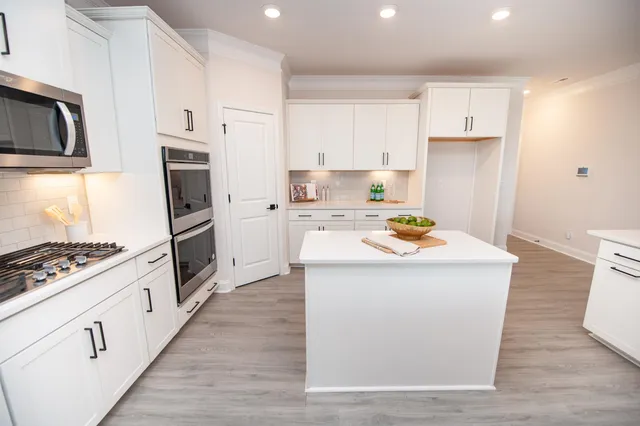 $575,000 | 599 Fox Run Trail, Woodruff, SC 29388