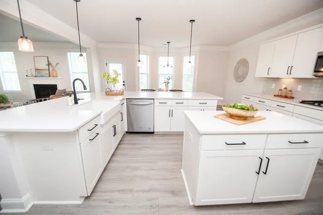 $575,000 | 599 Fox Run Trail, Woodruff, SC 29388