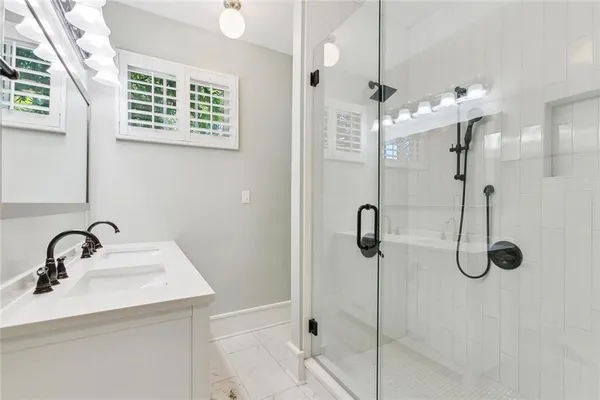 $2,500 | 1944 Jackson Avenue, New Orleans, LA 70113