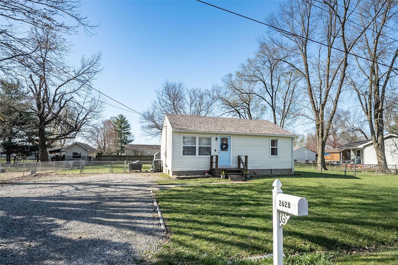 2628 Ruth Avenue St. Charles, MO 63301 - Photo 4 of 45 Gallery Image 4